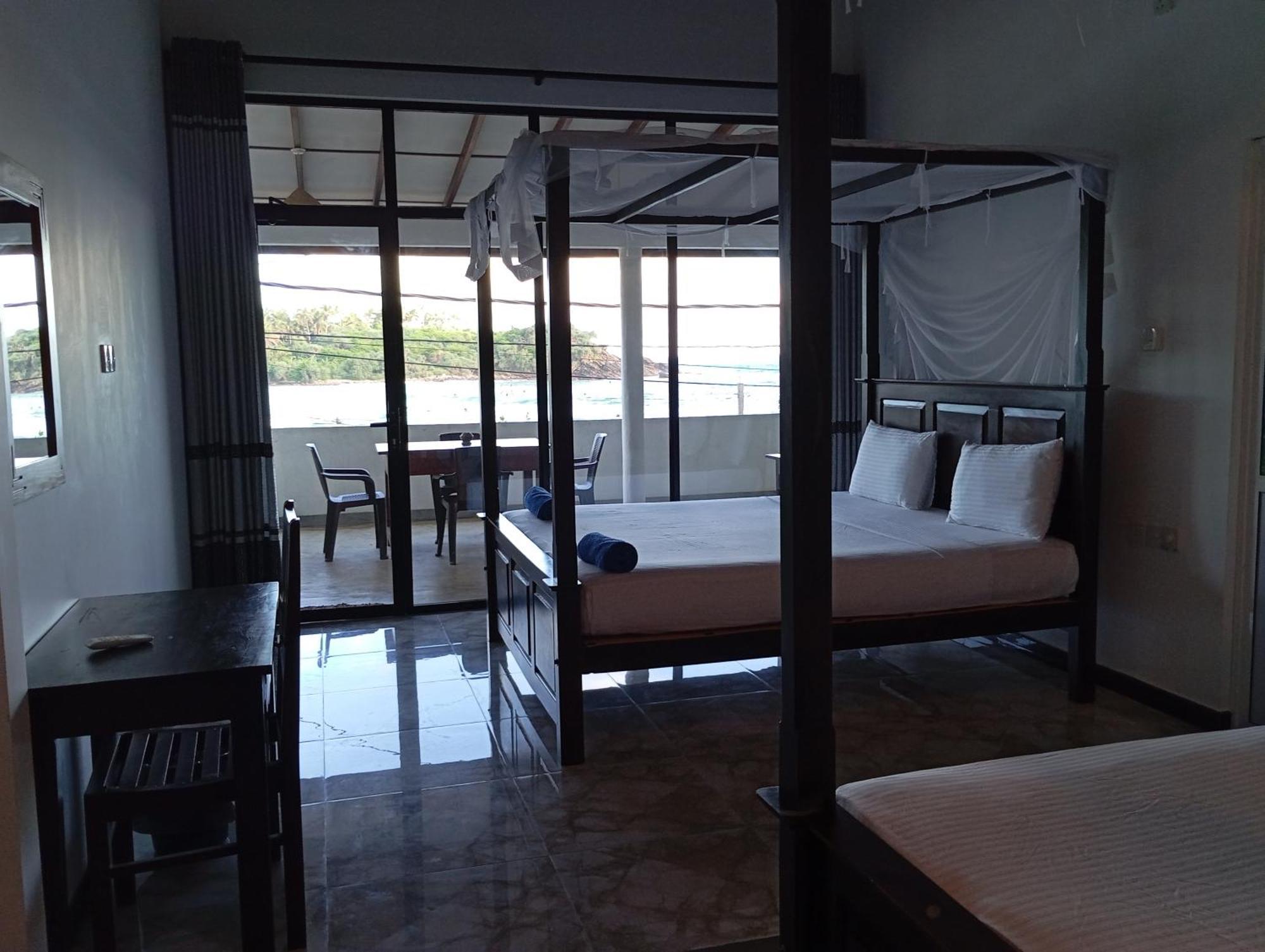Sea Port Hiriketiya Bed & Breakfast Dikwella Exterior foto
